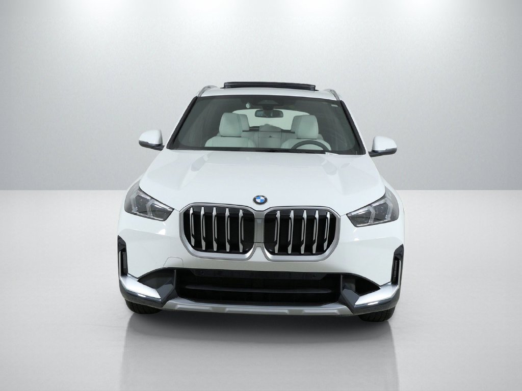 New 2027 Alpine White BMW xDrive28i image 2