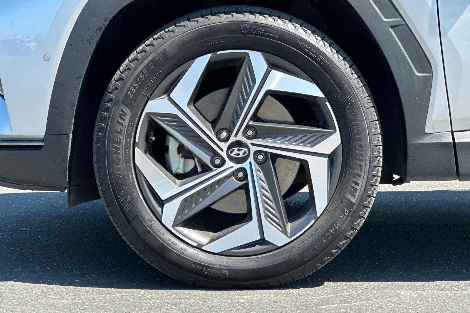 Certified Used 2024 Shimmering Silver Hyundai Limited image 25