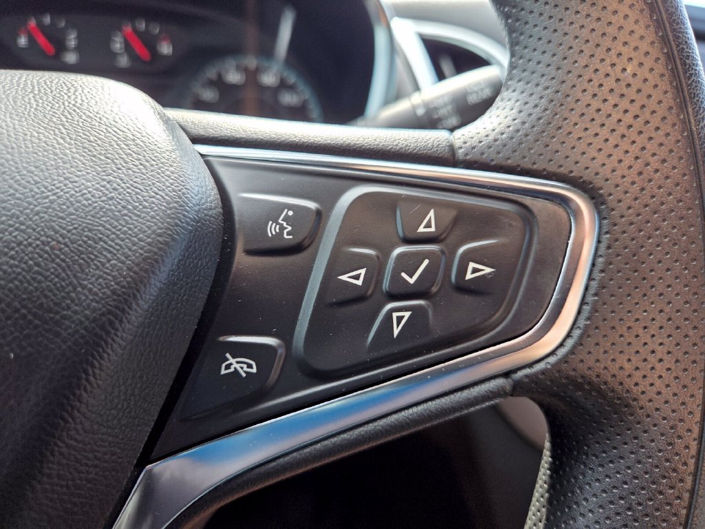 2023 Chevrolet Equinox LS - Photo 14