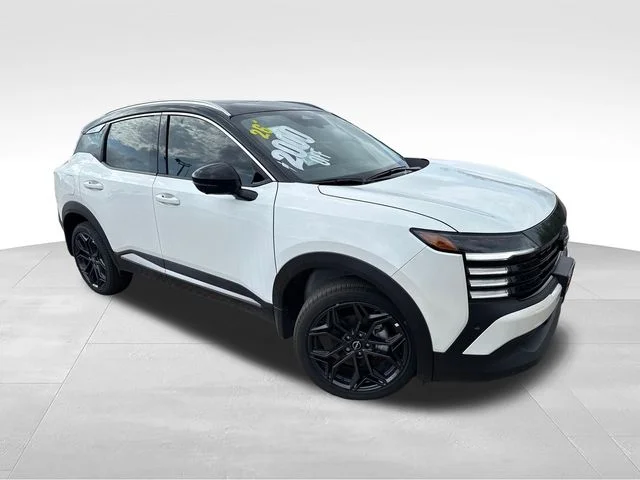 New 2026 Nissan Kicks SR FWD Crossover