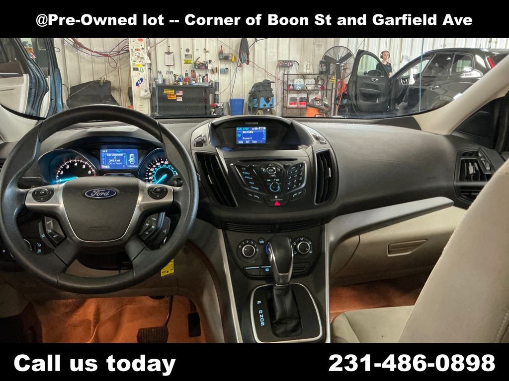 Used 2013 Black Ford SE image 18