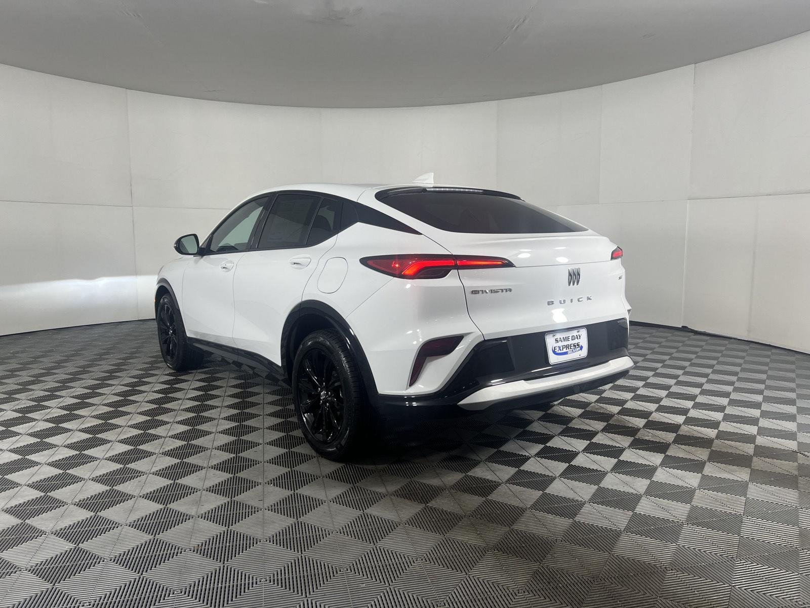 Used 2024 Summit White Buick Sport Touring image 13