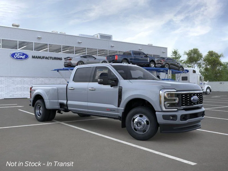 2026 Ford F-350 Platinum 4x4 Crew Cab 8' Box DRW's photo