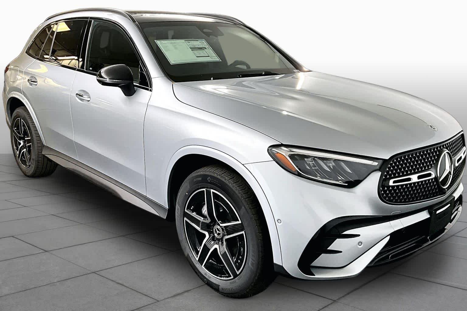 New 2027 Cirrus Silver Metallic Mercedes-Benz GLC 300 image 2