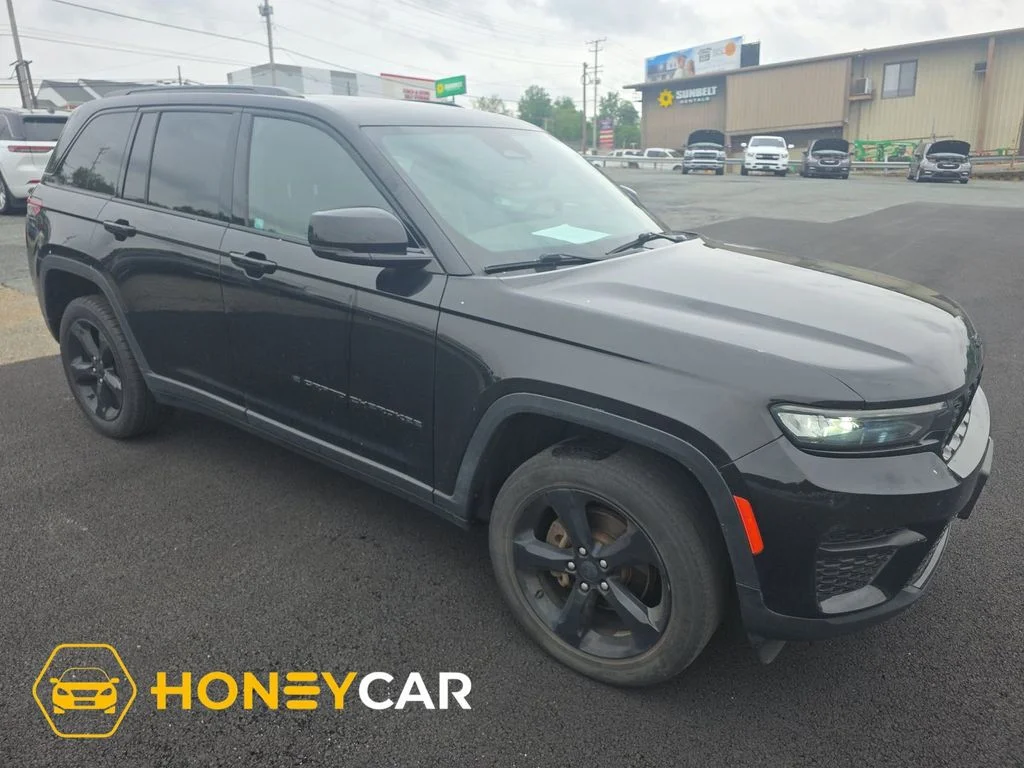 2023 Jeep Grand Cherokee Altitude 4x4's photo