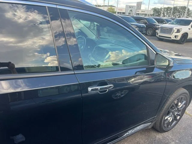 Used 2024 Black GMC Denali image 3