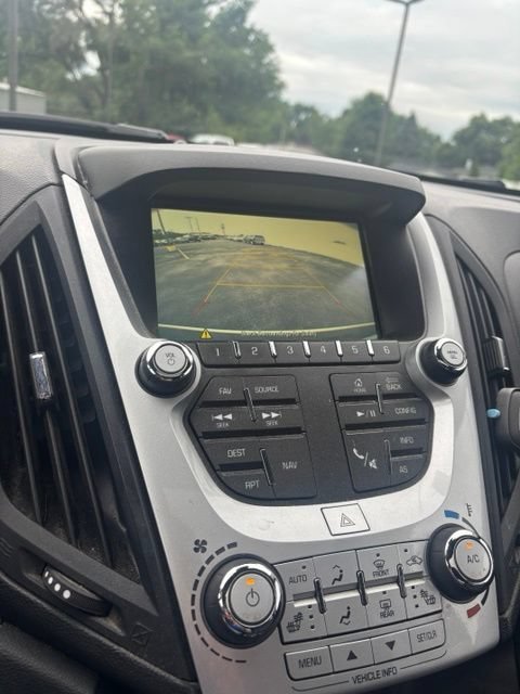 Used 2016 SUMMIT WHITE Chevrolet LT image 22