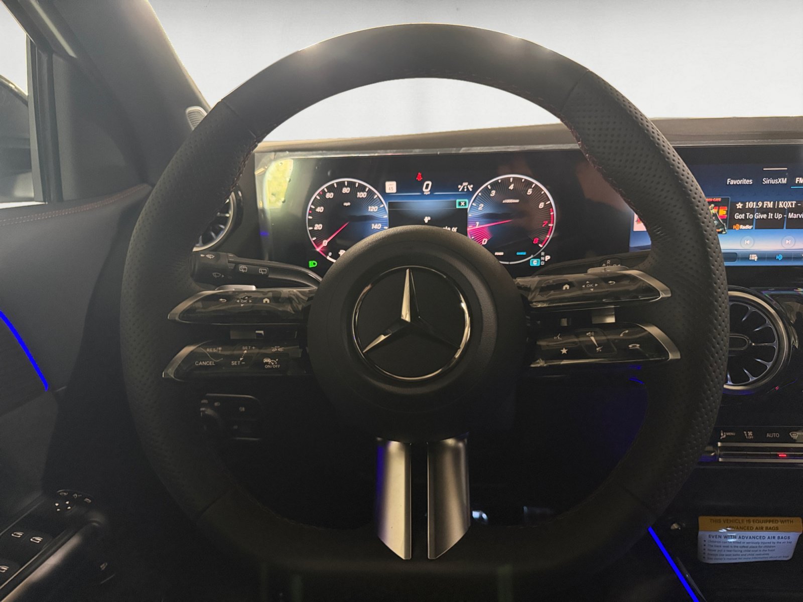 New 2026 Polar White Mercedes-Benz GLA 250 image 11