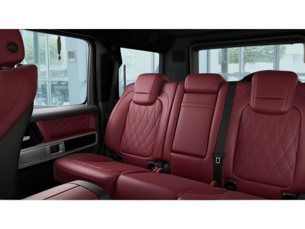 New 2027 Iridium Silver Mercedes-Benz G 580 image 5
