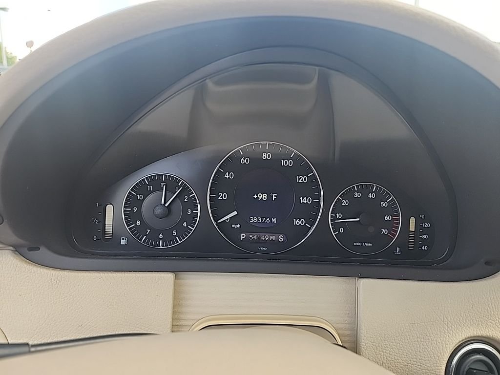 Used 2004 Black Mercedes-Benz CLK 500 image 5
