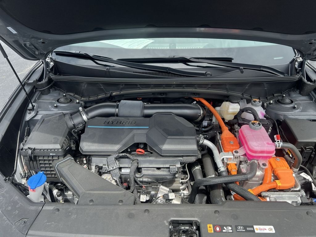 Certified Used 2025 Gray Hyundai SEL Convenience image 32