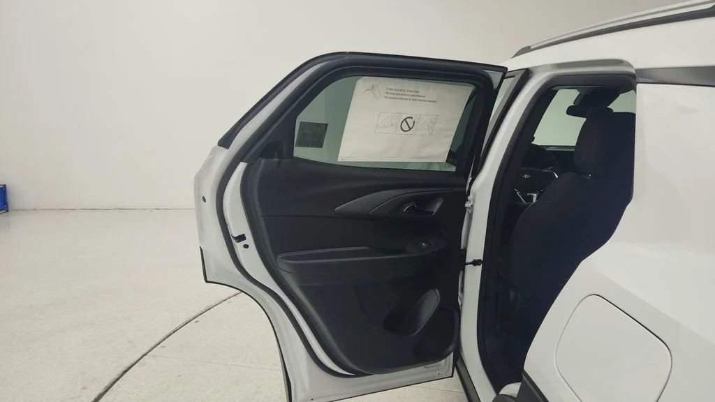New 2026 Summit White Chevrolet LT image 22