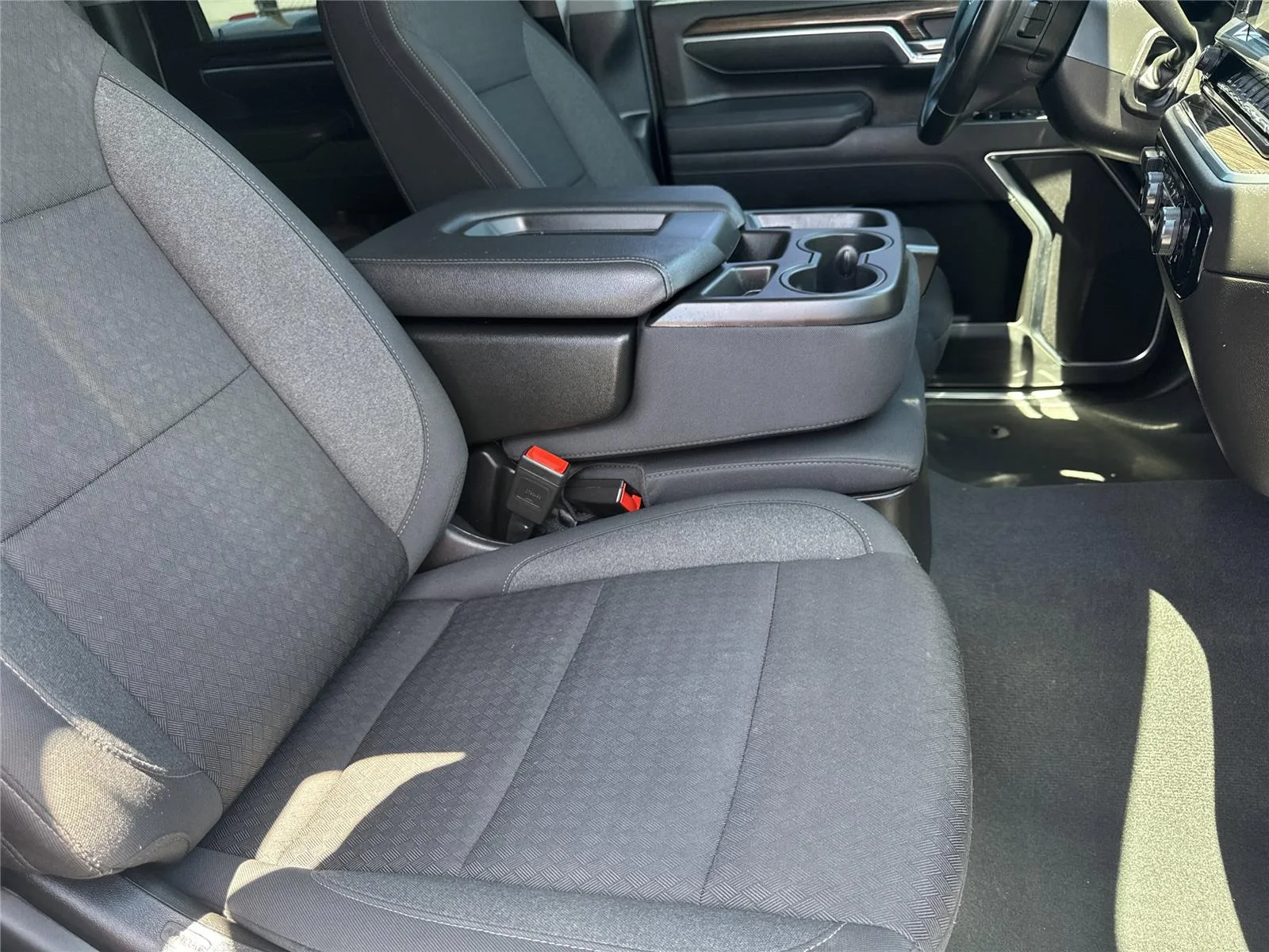 Used 2025 Summit White Chevrolet LT image 34