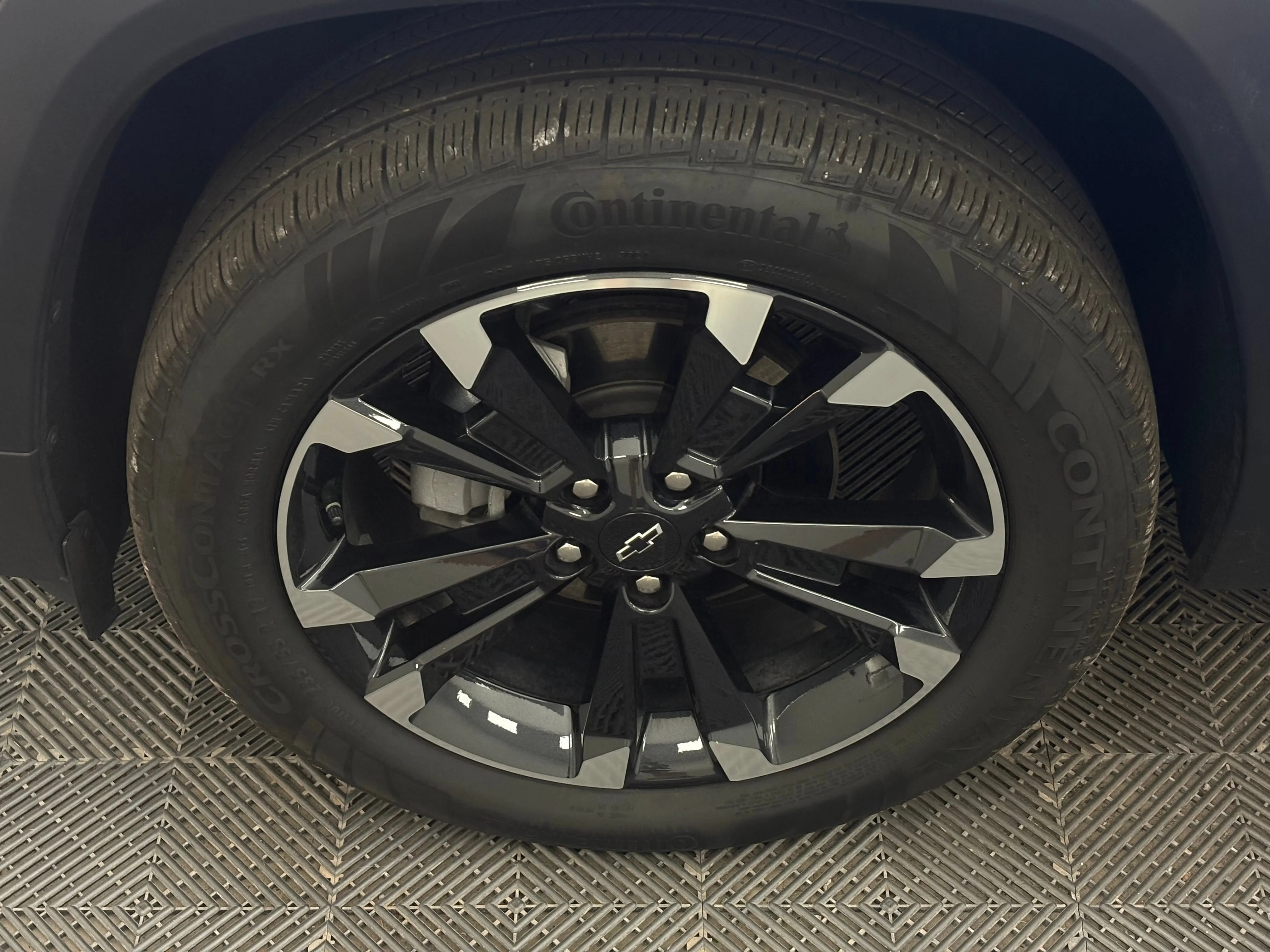 Used 2025 Reef Blue Metallic Chevrolet RS image 13