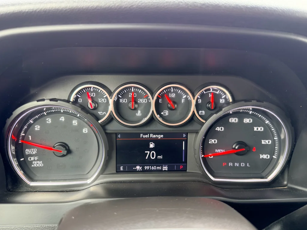 Used 2021 Summit White Chevrolet LT image 19