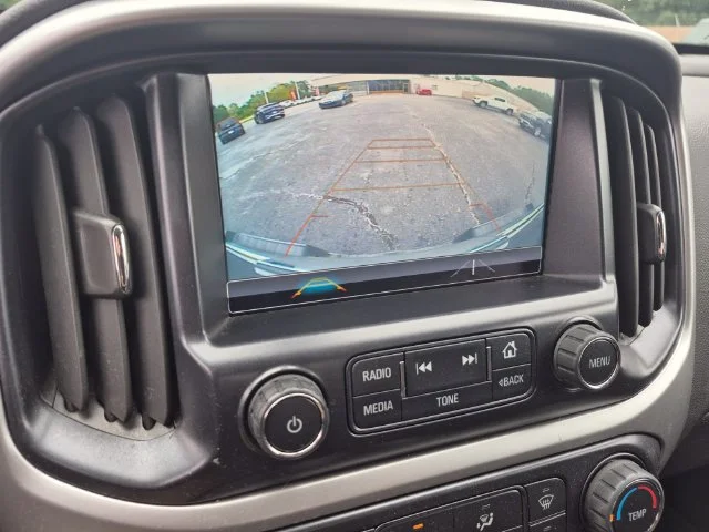 Used 2018 Gray Chevrolet LT image 16
