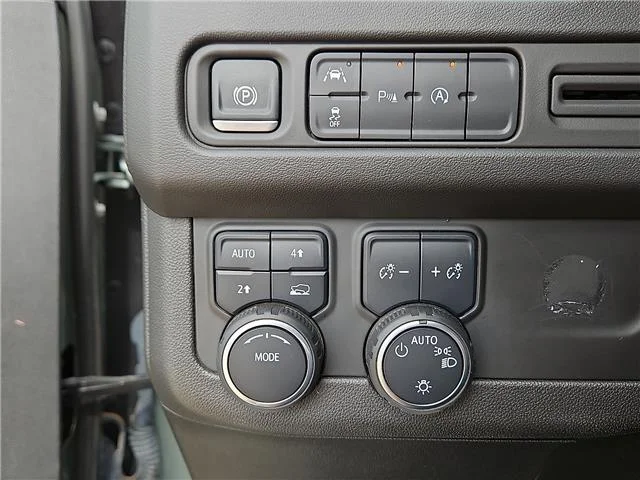Used 2024 Green Chevrolet LT 4x4 image 15