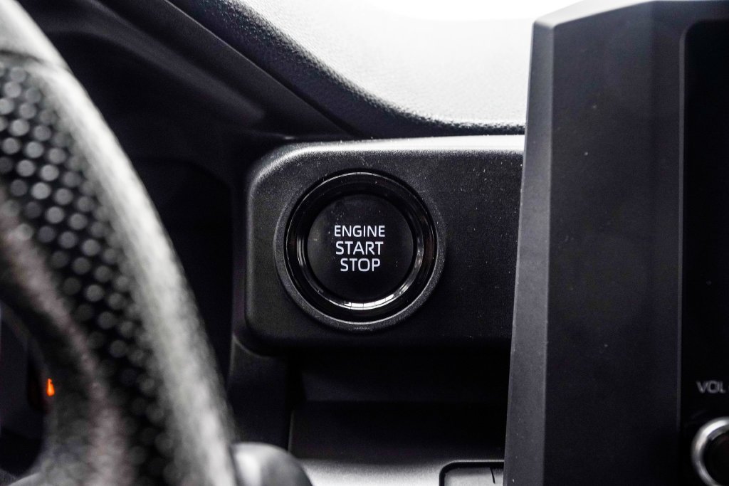 Used 2024 White Toyota SR5 image 27