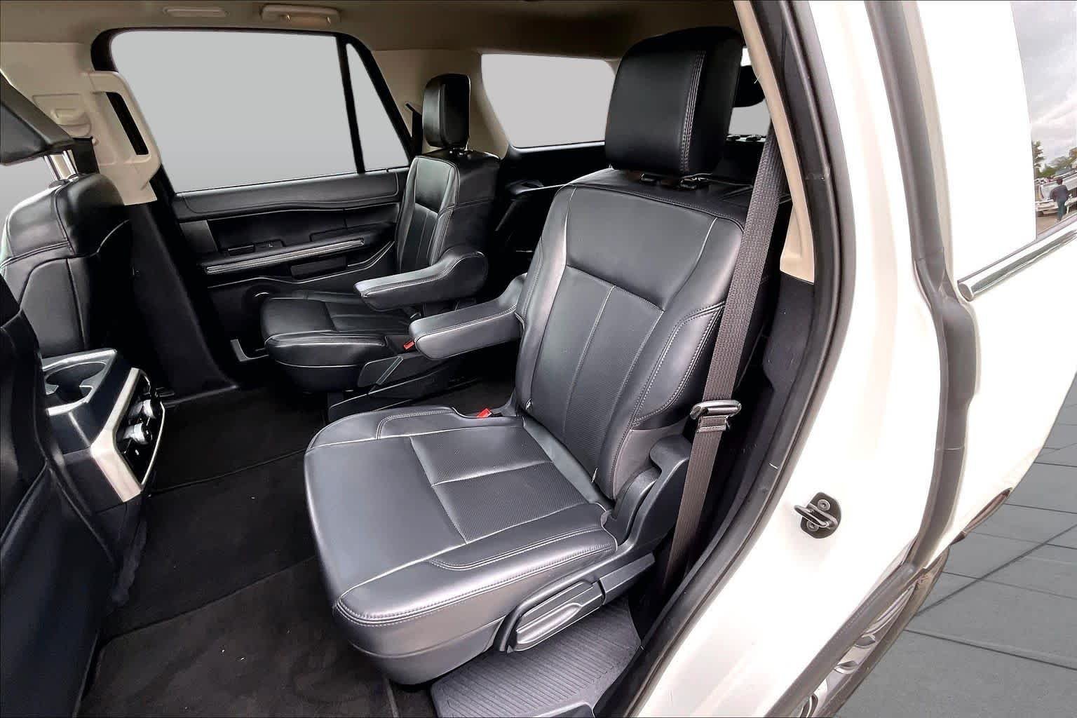 Used 2024 Star White Metallic Tri-Coat Ford XLT image 19