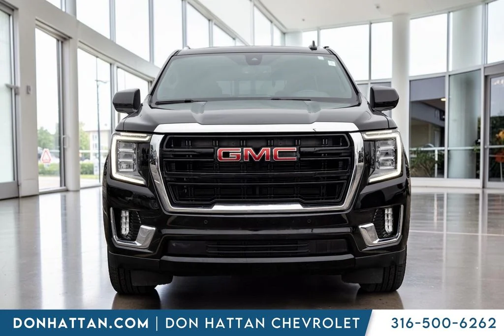 Used 2022 Black GMC SLE image 25