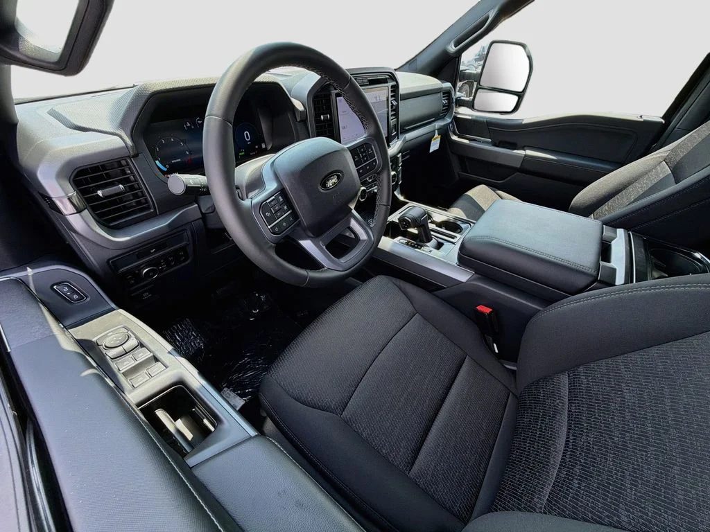 New 2026 Carbonized Gray Metallic Ford XLT image 6