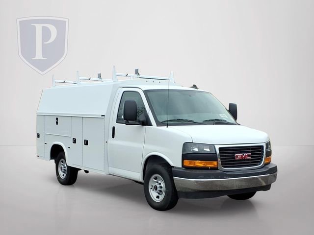 2025 GMC Savana Cutaway