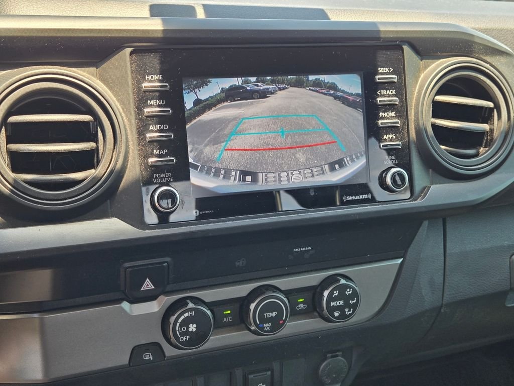Used 2020 White Toyota SR image 27
