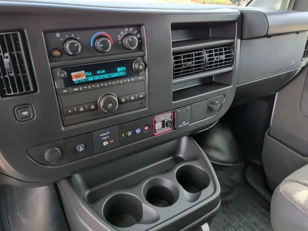 2025 Chevrolet Express Cargo Work Van - Photo 20