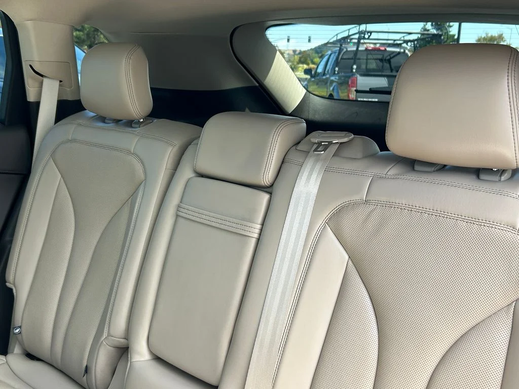 Used 2023 Beige Lincoln Reserve image 32