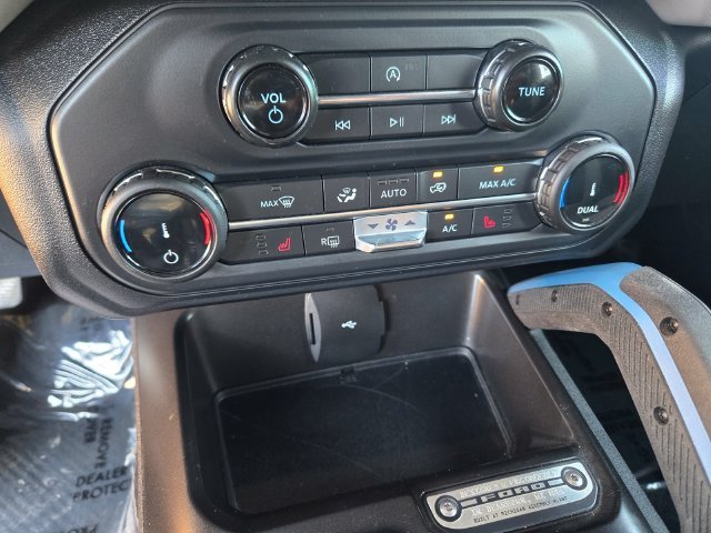 Used 2022 Orange Ford Wildtrak image 15