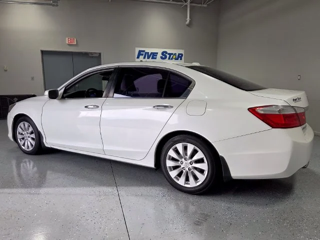 Used 2015 Black Honda EX-L image 7