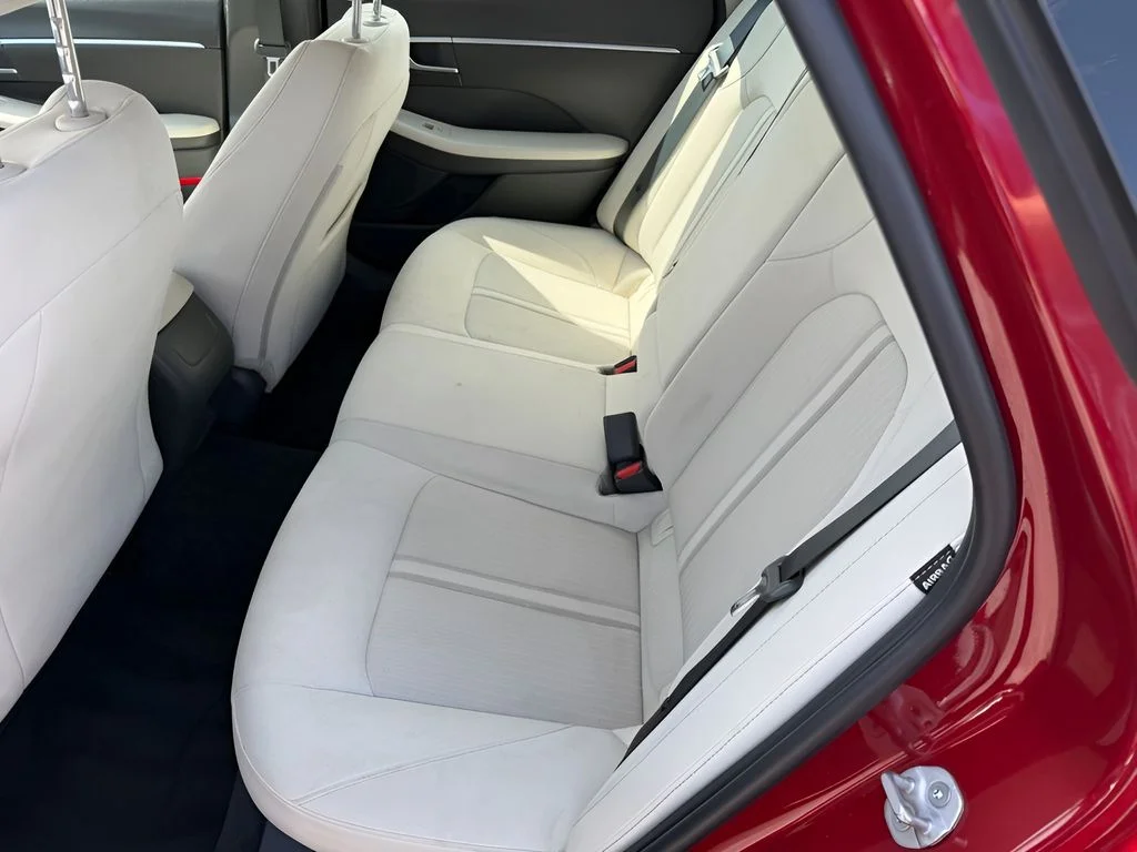 Used 2025 Ultimate red Hyundai SEL image 12