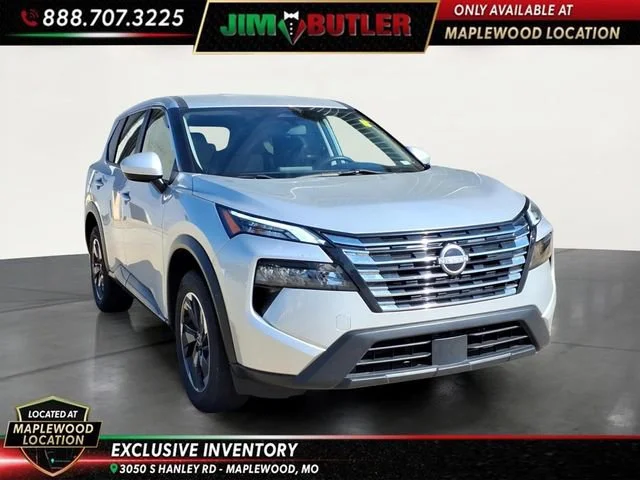 Used 2024  Nissan SV image 6