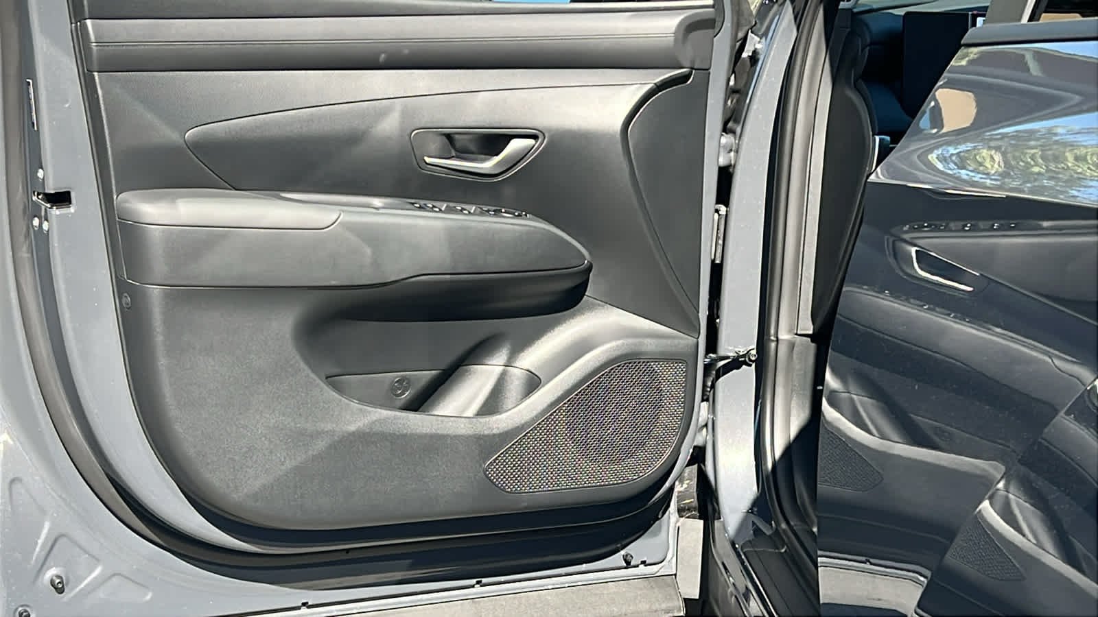 New 2026 Ecotronic Gray Hyundai SEL Plus AWD image 23