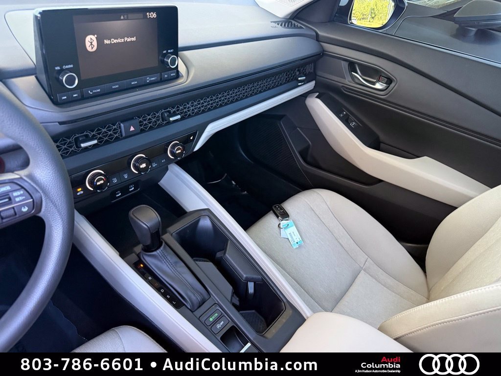 Used 2024  Honda EX image 29