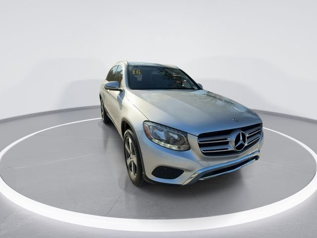 Used 2016 Mercedes-Benz GLC GLC300 with VIN WDC0G4JB8GF075582 for sale in North Miami, FL