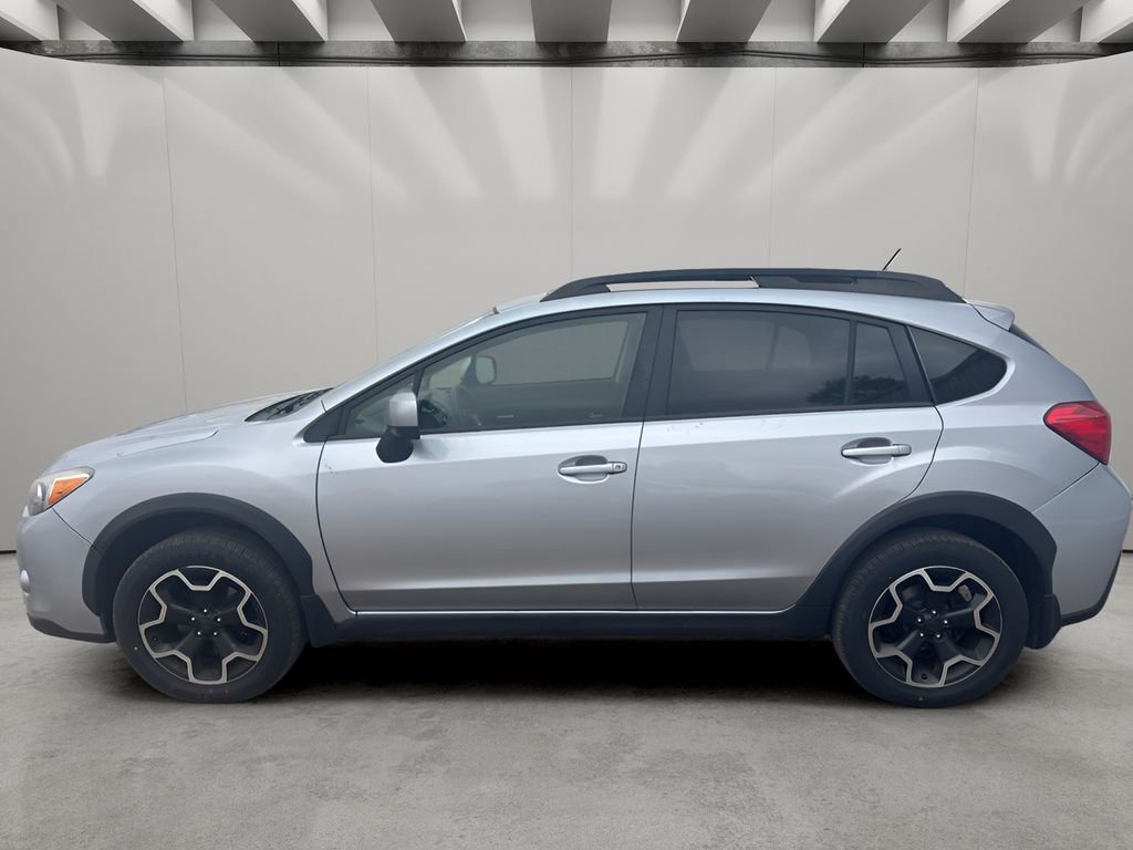 Used 2013 Ice Silver Metallic Subaru Premium image 3