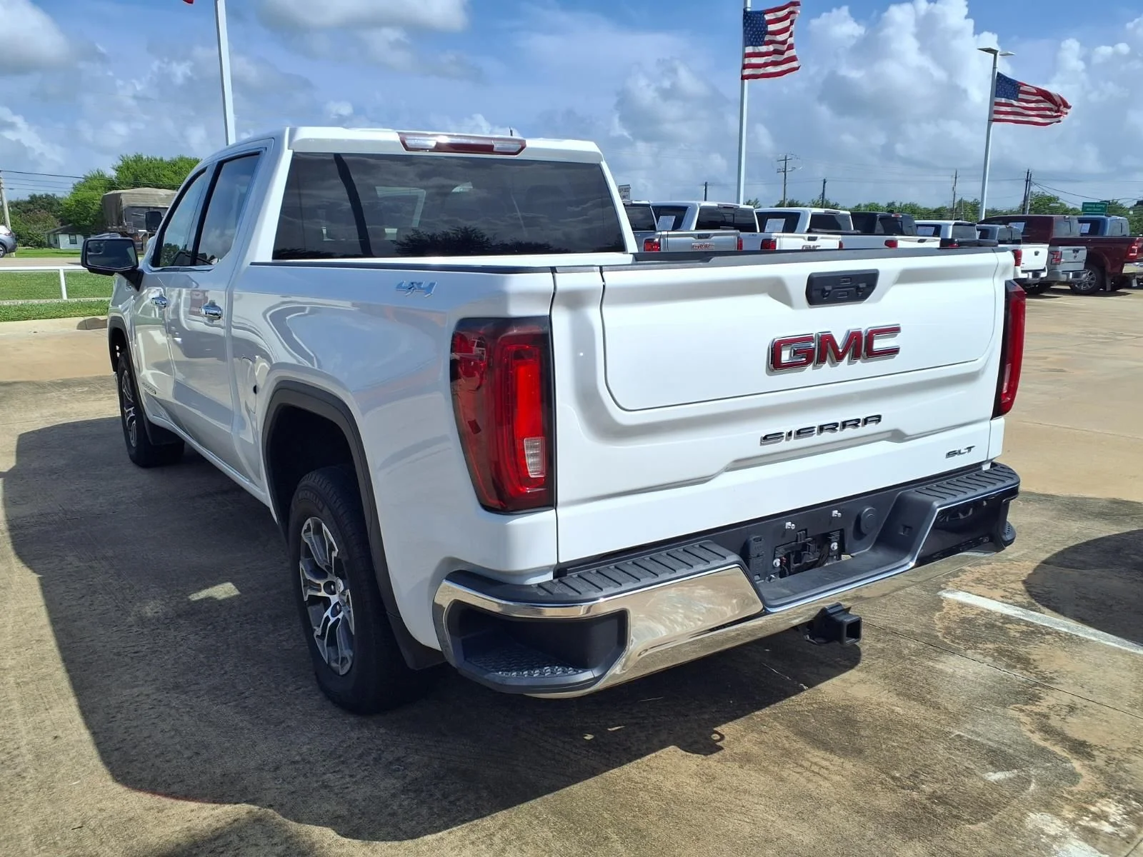 Used 2024 White GMC SLT image 2