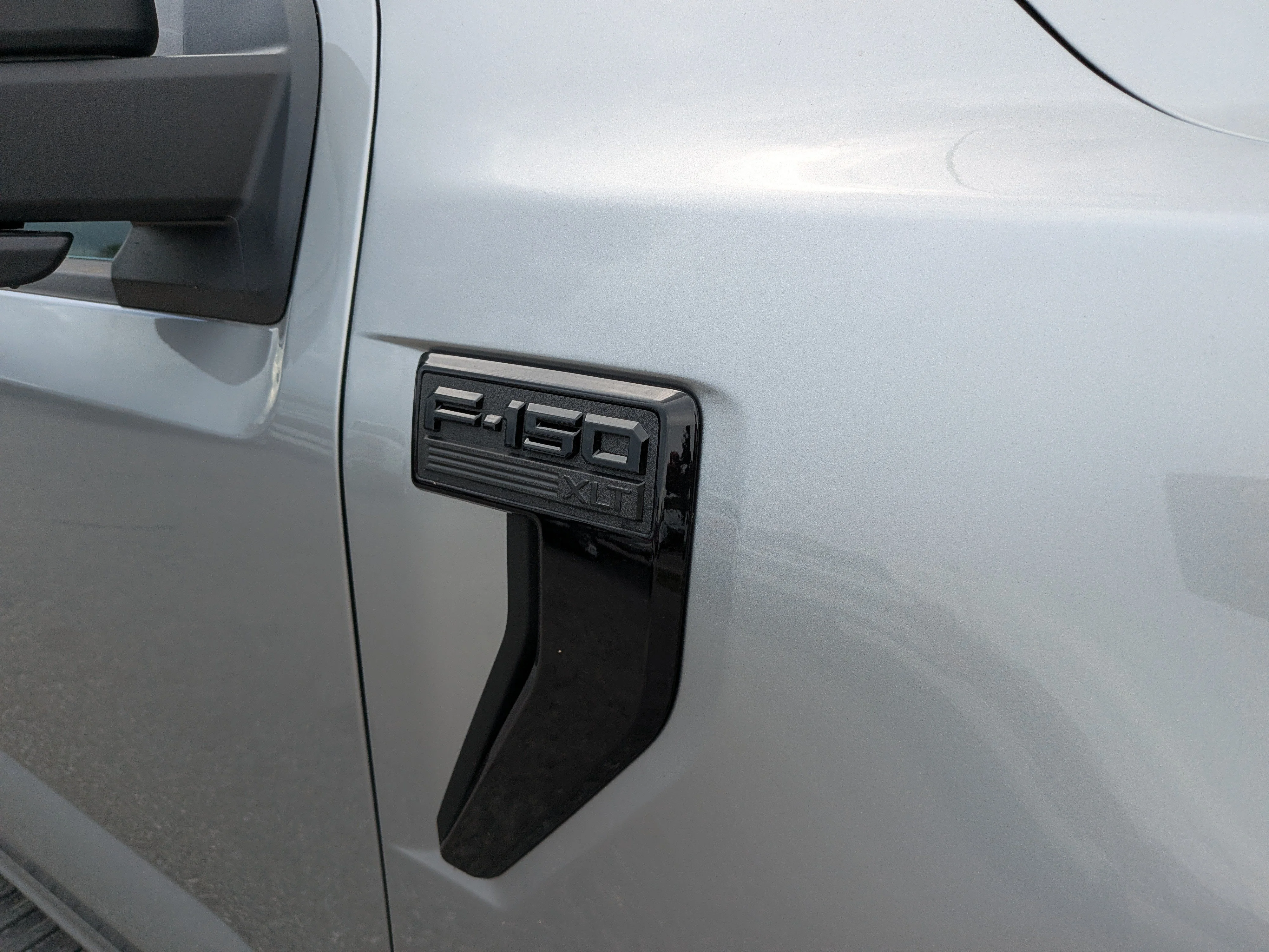 New 2026 Iconic Silver Metallic Ford XLT image 10