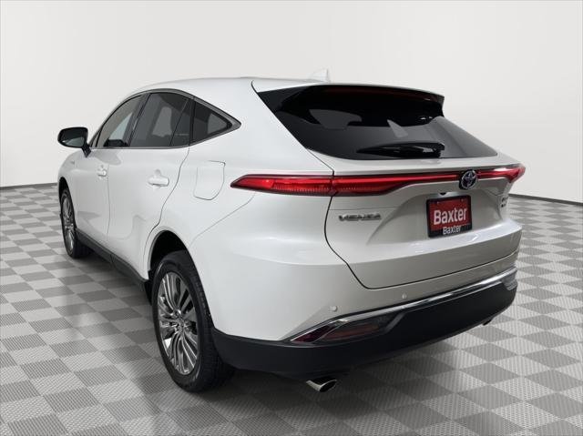 Certified Used 2021 BLIZZARD PEARL Toyota  image 13