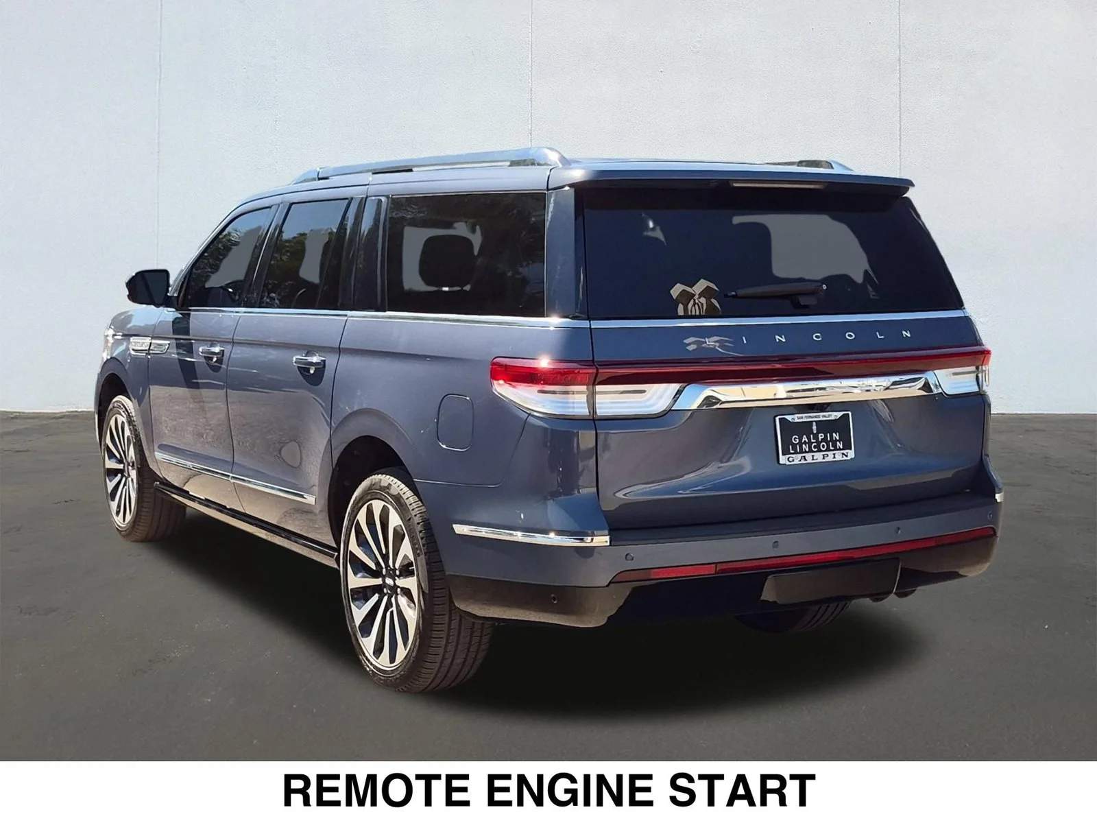 Used 2023 Blue Lincoln Reserve image 7