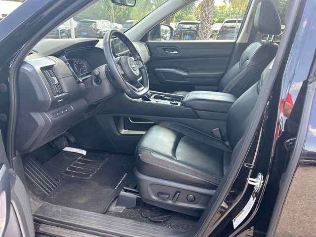 Used 2024 Black Nissan SL image 24