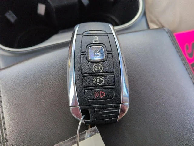 Certified Used 2019 Diamond Lincoln Reserve image 29