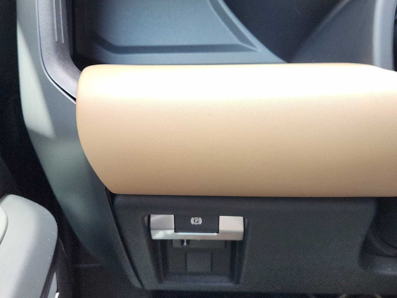 New 2026 Woolstone Green LAND ROVER X-Dynamic SE image 21