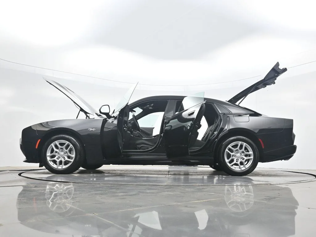 New 2026 Diamond Black Crystal Pearlcoat Dodge R/T image 49