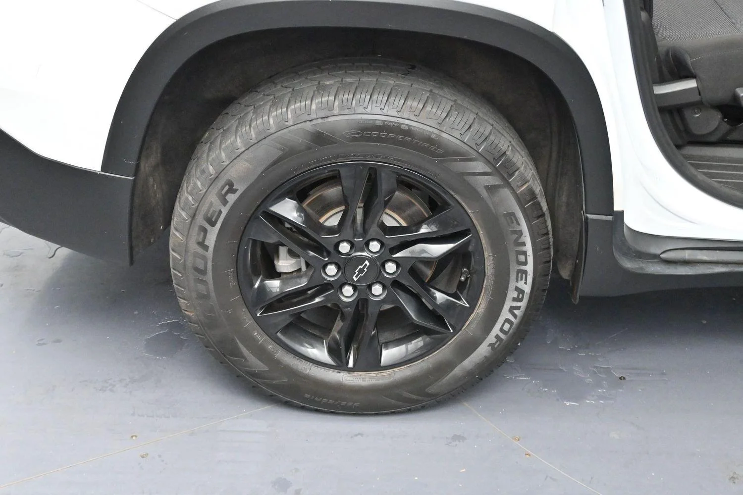 Used 2022 Summit White Chevrolet LT Cloth image 36