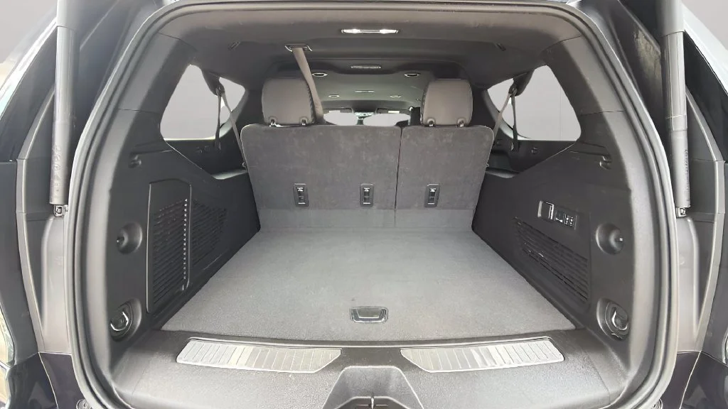 Used 2025 Dark Ash Metallic Chevrolet Premier image 30