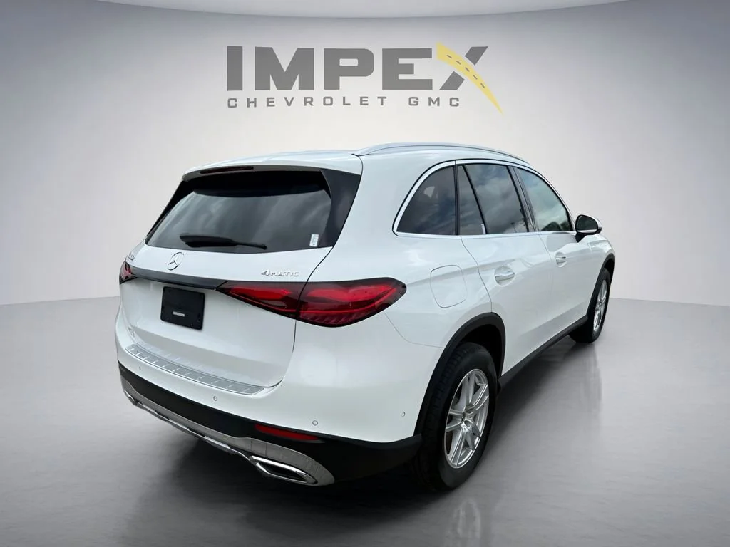 Used 2023 White Mercedes-Benz GLC 300 image 5