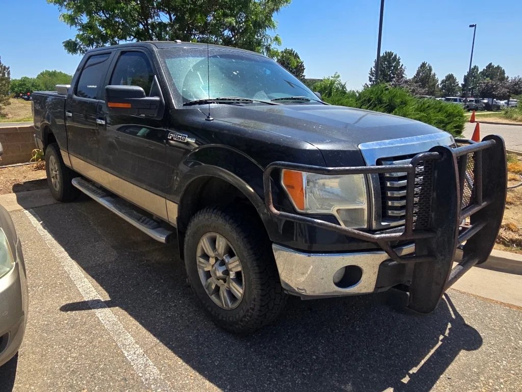 Used 2011 Tuxedo Black Metallic Ford XLT image 16