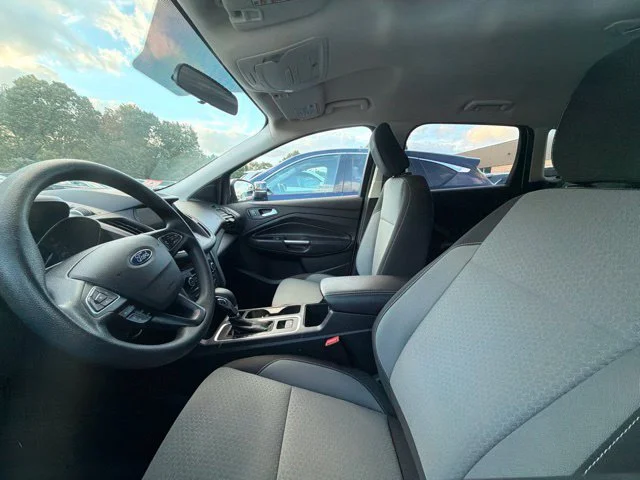 Used 2019 White Ford SE image 7